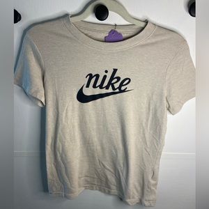 Nike tee